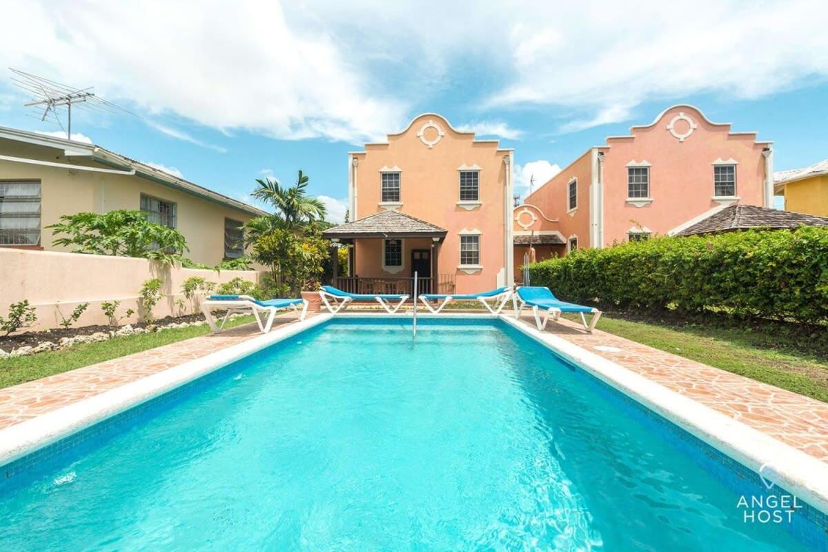 2-Story Townhome With Private Pool, Ideal For Group! 크리스트 처치 외부 사진